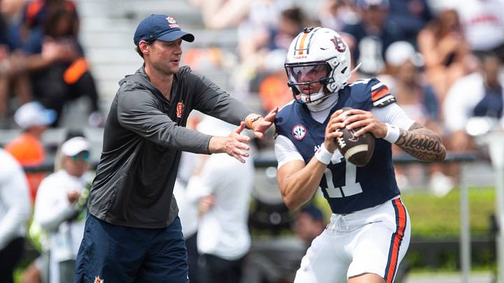 Auburn Tigers fans aren't happy with their offensive coordinator after losing to the Tennessee Volunteers on Saturday.