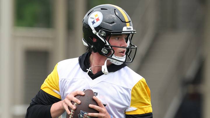 Jun 9, 2026; Pittsburgh, PA, USA; Pittsburgh Steelers quarterback Drew Allar (16) participates in drills during Minicamp at UPMC Rooney Sports Complex. Mandatory Credit: Charles LeClaire-Imagn Images Jun 9, 2026; Pittsburgh, PA, USA; Pittsburgh Steelers quarterback Drew Allar (16) participates in drills during Minicamp at UPMC Rooney Sports Complex. Mandatory Credit: Charles LeClaire-Imagn Images