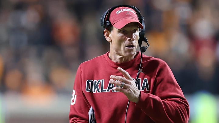 Oklahoma Sooners head coach Brent Venables