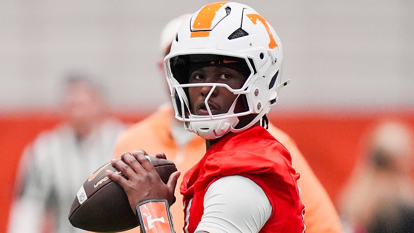 National Reporters Believe the Quarterback Battle Could Bleed Into the Season