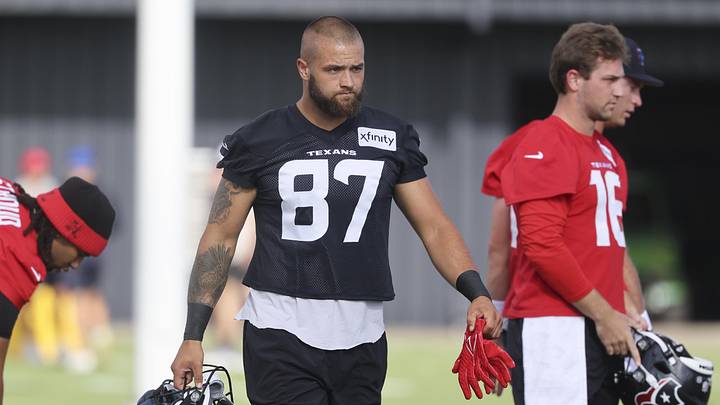 Jul 24, 2025; Houston, TX, USA; Houston Texans tight end Cade Stover (87) during training camp at Houston Methodist Training Center. Mandatory Credit: Troy Taormina-Imagn Images Jul 24, 2025; Houston, TX, USA; Houston Texans tight end Cade Stover (87) during training camp at Houston Methodist Training Center. Mandatory Credit: Troy Taormina-Imagn Images