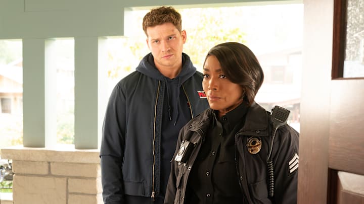 9-1-1 - ÒLab RatsÓ - Athena and Buck are in a race against time to rescue the rest of the 118 following the fire in the bio lab. THURSDAY, APRIL 17 (THURSDAY, APRIL 17) on ABC. (Disney/Christopher Willard) 
OLIVER STARK, ANGELA BASSETT