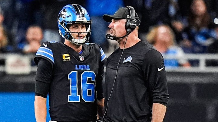 Detroit Lions head coach Dan Campbell talks to quarterback Jared Goff at Ford Field Detroit Lions head coach Dan Campbell talks to quarterback Jared Goff at Ford Field