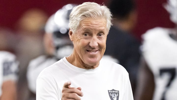 Aug 23, 2025; Glendale, Arizona, USA; Las Vegas Raiders head coach Pete Carroll against the Arizona Cardinals during a preseason NFL game at State Farm Stadium. Mandatory Credit: Mark J. Rebilas-Imagn Images Aug 23, 2025; Glendale, Arizona, USA; Las Vegas Raiders head coach Pete Carroll against the Arizona Cardinals during a preseason NFL game at State Farm Stadium. Mandatory Credit: Mark J. Rebilas-Imagn Images