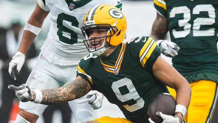 Green Bay Packers wide receiver Christian Watson (9) celebrates a first-down catch at the Jets. Green Bay Packers wide receiver Christian Watson (9) celebrates a first-down catch at the Jets.