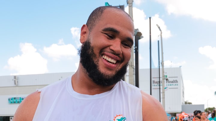 Miami Dolphins offensive tackle Larry Borom (79).