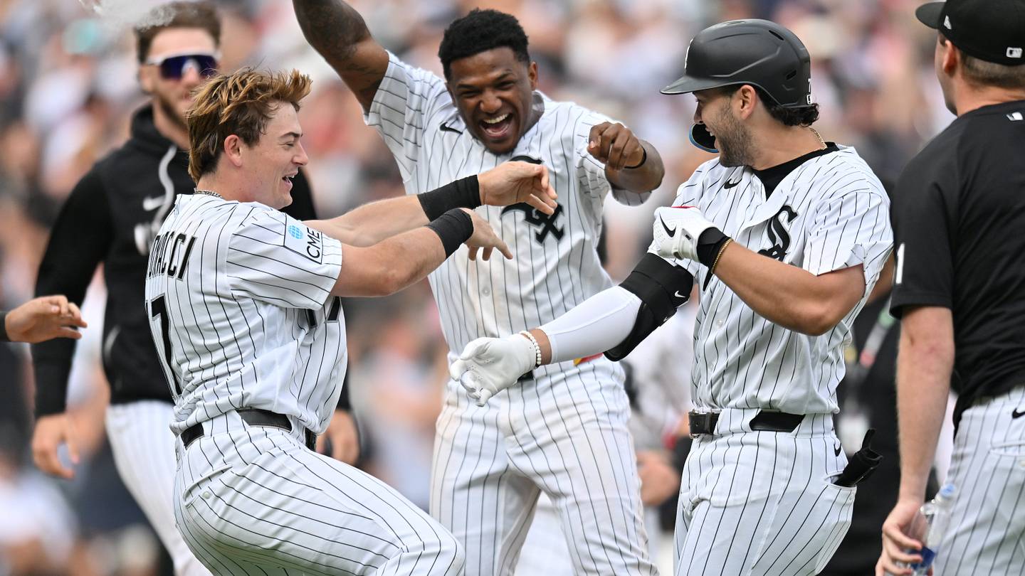 One trade the White Sox and Guardians could make to gain the AL Central edge