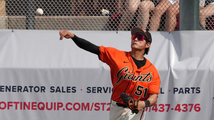 San Francisco Giants center fielder Jung Hoo Lee. San Francisco Giants center fielder Jung Hoo Lee.