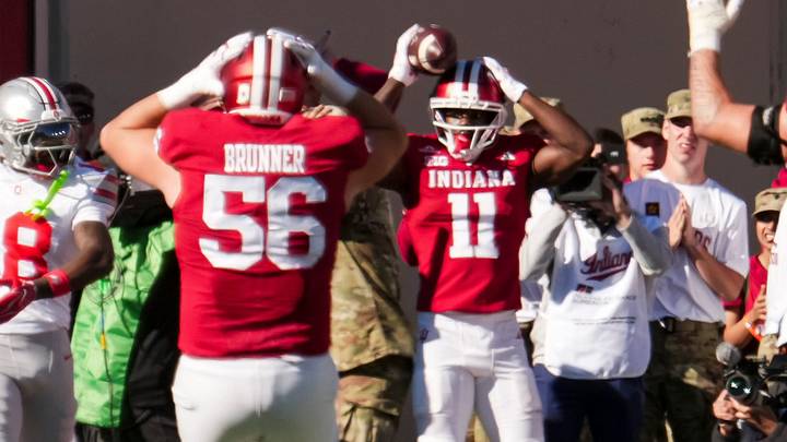 Indiana Hoosiers wide receiver Nick Marsh (11) Indiana Hoosiers wide receiver Nick Marsh (11)