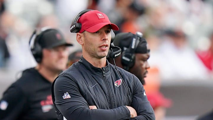 Arizona Cardinals head coach Jonathan Gannon looks onto the field during a NFL game between the Cincinnati Bengals and Arizona Cardinals, Sunday, Dec. 28, 2025, at Paycor Stadium in downtown Cincinnati.