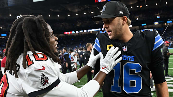 Detroit Lions quarterback Jared Goff (16) and former Tampa Bay Buccaneers quarterback Teddy Bridgewater (10) 