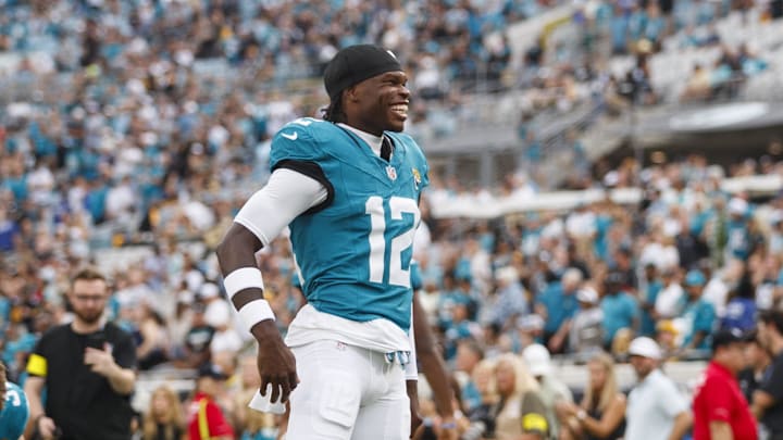 Aug 9, 2025; Jacksonville, Florida, USA; Jacksonville Jaguars wide receiver Travis Hunter (12) before the game against the Pittsburgh Steelers at EverBank Stadium. Mandatory Credit: Morgan Tencza-Imagn Images Aug 9, 2025; Jacksonville, Florida, USA; Jacksonville Jaguars wide receiver Travis Hunter (12) before the game against the Pittsburgh Steelers at EverBank Stadium. Mandatory Credit: Morgan Tencza-Imagn Images