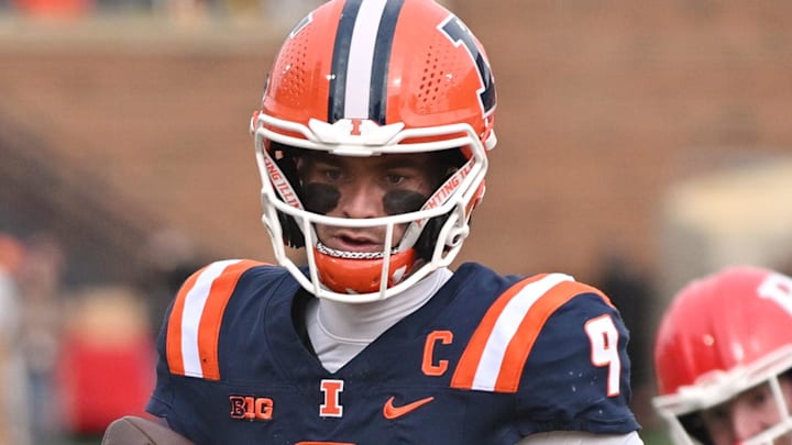  Illinois Fighting Illini quarterback Luke Altmyer 