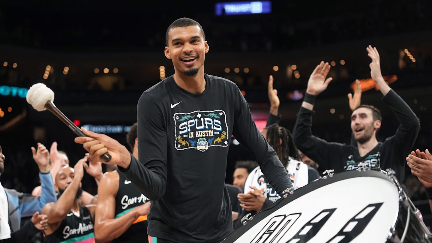 'They're My People, As Well': How Spurs Made Austin's Moody Center Feel Like 'Home'