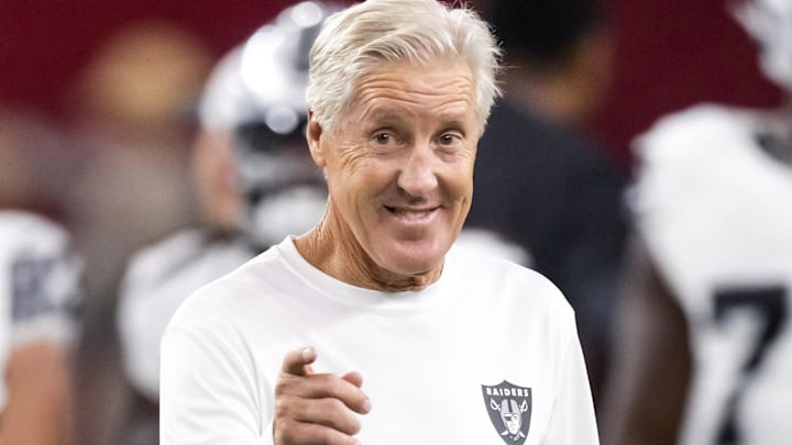 Aug 23, 2025; Glendale, Arizona, USA; Las Vegas Raiders head coach Pete Carroll against the Arizona Cardinals during a preseason NFL game at State Farm Stadium. Mandatory Credit: Mark J. Rebilas-Imagn Images Aug 23, 2025; Glendale, Arizona, USA; Las Vegas Raiders head coach Pete Carroll against the Arizona Cardinals during a preseason NFL game at State Farm Stadium. Mandatory Credit: Mark J. Rebilas-Imagn Images