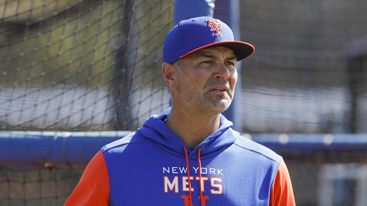 Mar 13, 2022; Port St. Lucie, FL, USA; New York Mets hitting coach Eric Chavez looks on as players take batting practice during spring training. Mandatory Credit: Sam Navarro-Imagn Images Mar 13, 2022; Port St. Lucie, FL, USA; New York Mets hitting coach Eric Chavez looks on as players take batting practice during spring training. Mandatory Credit: Sam Navarro-Imagn Images