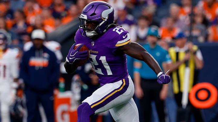 Demond Claiborne still has potential, but it's clear the Vikings aren't ready to fully trust the rookie RB yet. Demond Claiborne still has potential, but it's clear the Vikings aren't ready to fully trust the rookie RB yet.
