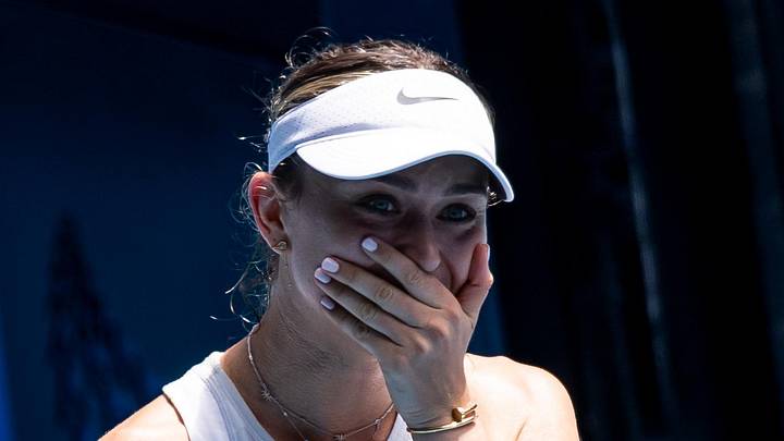 Paula Badosa celebrates during her match against Coco Gauff