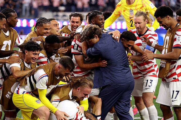 USMNT ฉลองชัยชนะ