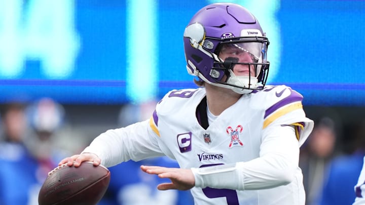 Vikings quarterback J.J. McCarthy suffered a right hand injury.
