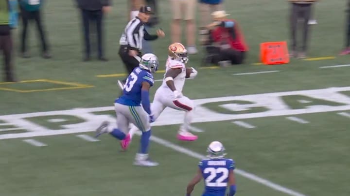 San Francisco 49ers WR Deebo Samuel scores a touchdown vs. the Seattle Seahawks.