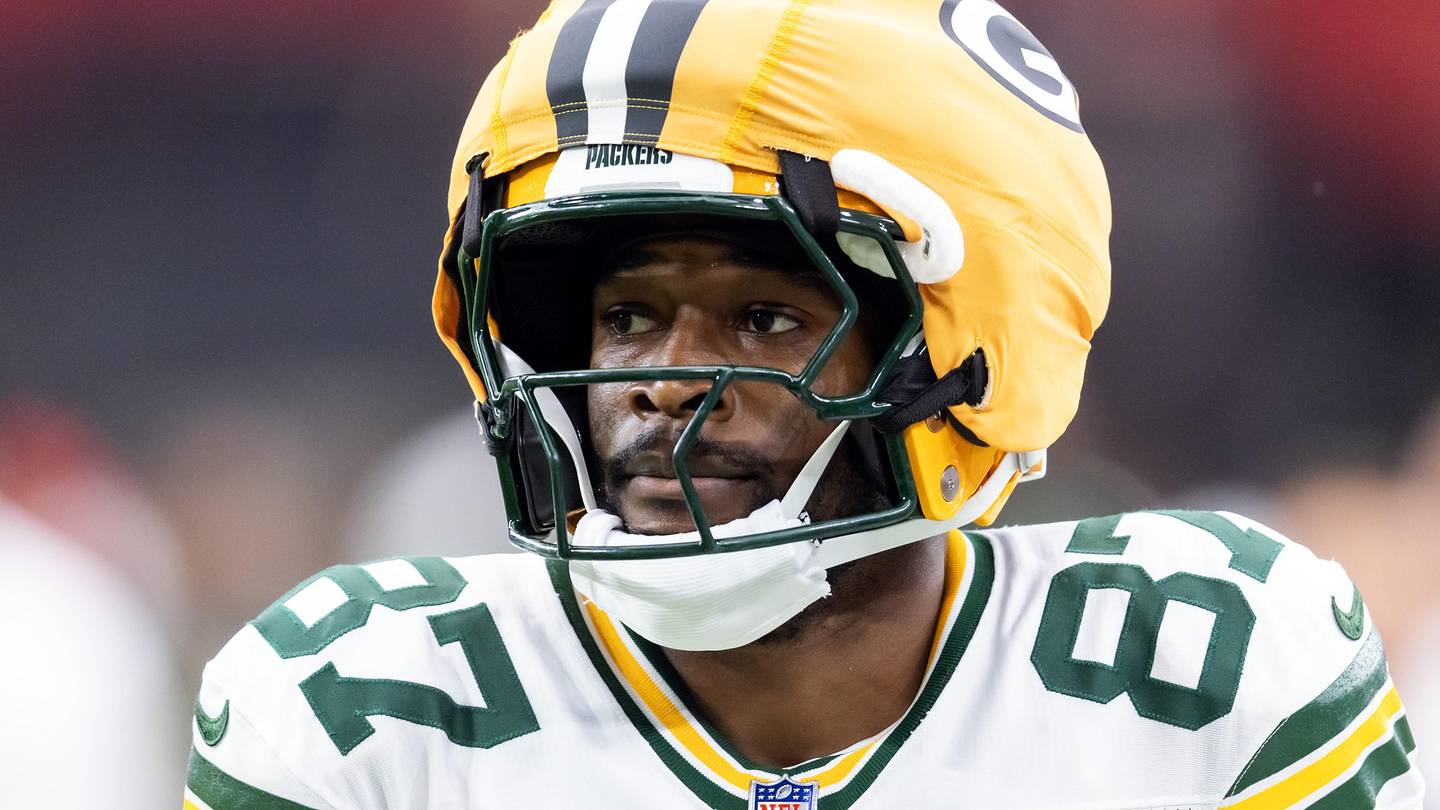 Newest Patriots weapon is rising above idea of revenge vs. old team
