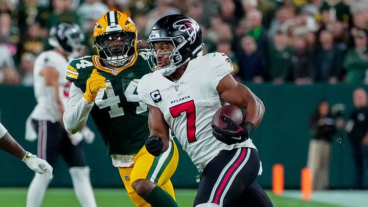 Atlanta Falcons running back Bijan Robinson shredded the Green Bay Packers defense on Thursday Night Football Atlanta Falcons running back Bijan Robinson shredded the Green Bay Packers defense on Thursday Night Football