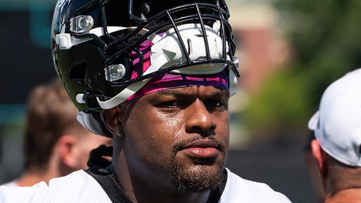 Former Jacksonville Jaguars defensive tackle Tyler Lacy (93) jogs off the field Former Jacksonville Jaguars defensive tackle Tyler Lacy (93) jogs off the field