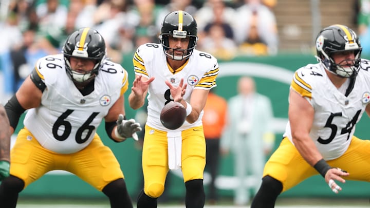 Sep 7, 2025; East Rutherford, New Jersey, USA; Pittsburgh Steelers quarterback Aaron Rodgers (8) receives the snap during the second quarter against the New York Jets at MetLife Stadium. Mandatory Credit: Vincent Carchietta-Imagn Images
