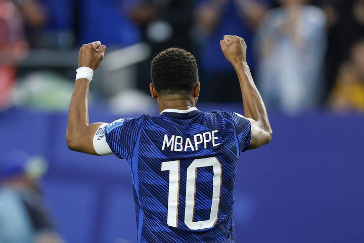 Kylian Mbappé กิลิยัน เอ็มบัปเป