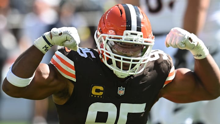 Cleveland Browns defensive end Myles Garrett (95) celebrates after making a play against the Bengals in Week 1.