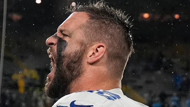 Offensive tackle Taylor Decker