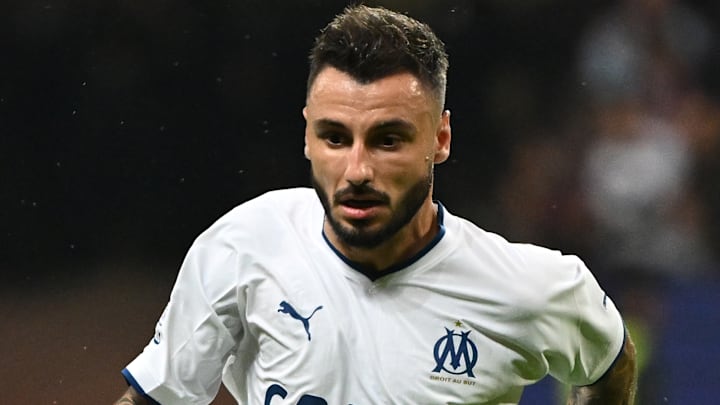 Jonathan Clauss sort du silence.