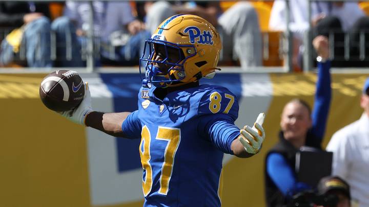 Sep 26, 2026; Pittsburgh, Pennsylvania, USA; Pittsburgh Panthers wide receiver Demetrice McCray (87) scores a touchdown past Bucknell Bison cornerback England Allen (19) during the second quarter at Acrisure Stadium. Mandatory Credit: Charles LeClaire-Imagn Images Sep 26, 2026; Pittsburgh, Pennsylvania, USA; Pittsburgh Panthers wide receiver Demetrice McCray (87) scores a touchdown past Bucknell Bison cornerback England Allen (19) during the second quarter at Acrisure Stadium. Mandatory Credit: Charles LeClaire-Imagn Images