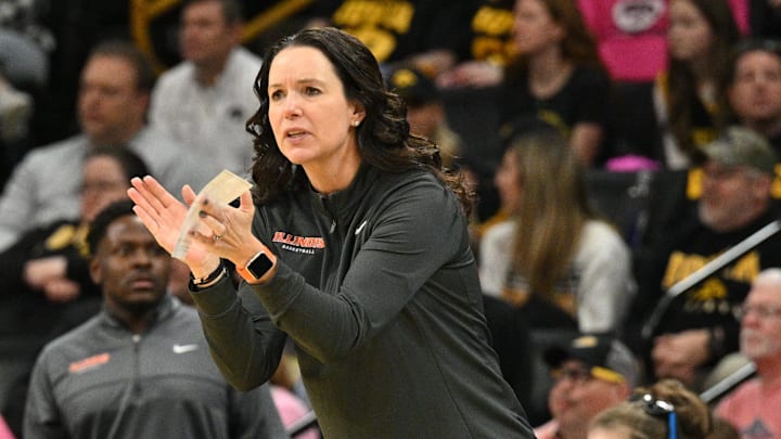 Feb 25, 2024; Iowa City, Iowa, USA; Illinois Fighting Illini head coach Shauna Green reacts against the Iowa Hawkeyes during the fourth quarter at Carver-Hawkeye Arena. Mandatory Credit: Jeffrey Becker-Imagn Images