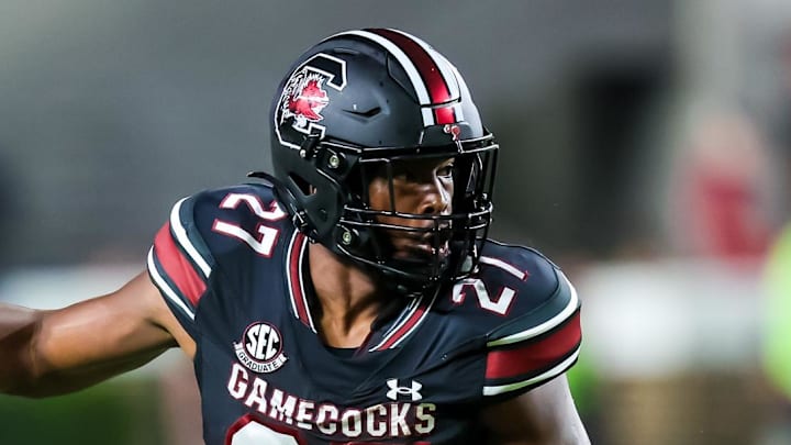 South Carolina Gamecocks running back Oscar Adaway III (27) rushes against the Kentucky Wildcats at Williams-Brice Stadium. Mandatory Credit: Jeff Blake-Imagn Images