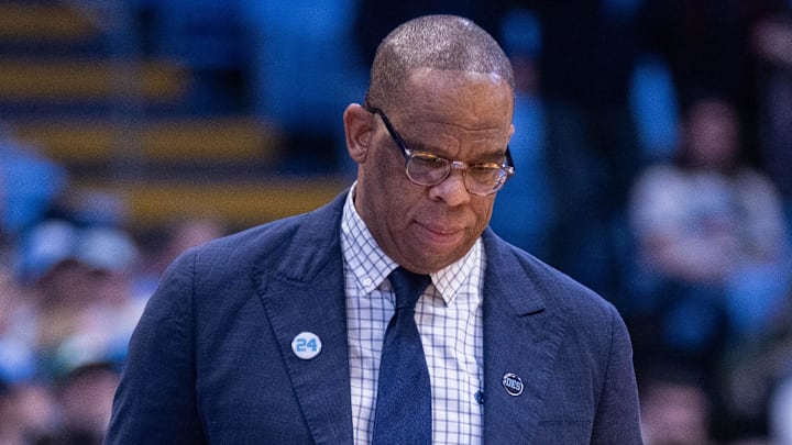 Dec 16, 2025; Chapel Hill, North Carolina, USA; North Carolina Tar Heels head coach Hubert Davis walks the sideline during the first half against the ETSU Buccaneers at Dean E. Smith Center. Mandatory Credit: Scott Kinser-Imagn Images Dec 16, 2025; Chapel Hill, North Carolina, USA; North Carolina Tar Heels head coach Hubert Davis walks the sideline during the first half against the ETSU Buccaneers at Dean E. Smith Center. Mandatory Credit: Scott Kinser-Imagn Images