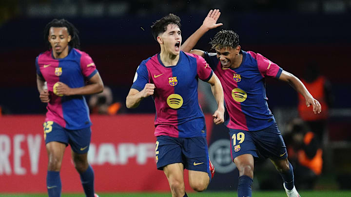 Pau Cubarsí (middle) scored his first career goal vs. Atlético Madrid.