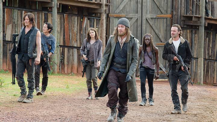Steven Yeun as Glenn Rhee, Danai Gurira as Michonne, Michael Cudlitz as Abraham, Andrew Lincoln as Rick Grimes, Lauren Cohan as Maggie Greene, Norman Reedus as Daryl Dixon, and Tom Payne as Jesus in The Walking Dead Season 6 Episode 11 
