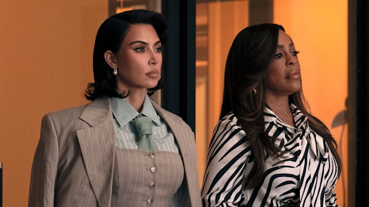 ALL’S FAIR - “Everybody Dance Now” - KIM KARDASHIAN, NIECY NASH-BETTS