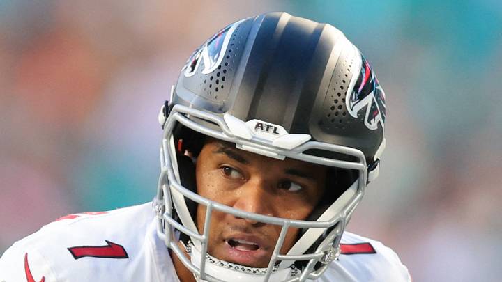 Atlanta Falcons quarterback Tua Tagovailoa 