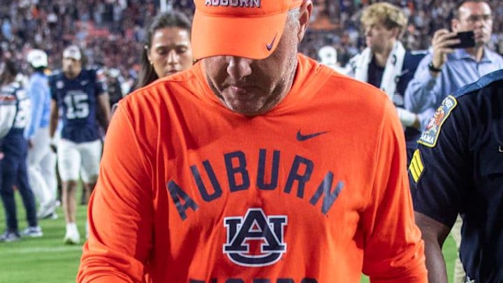 The Auburn Tigers are part of the "fell off a cliff" club with several other major brands in college football