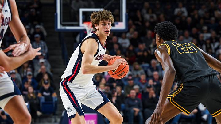Gonzaga Bulldogs guard Davis Fogle (4). Gonzaga Bulldogs guard Davis Fogle (4).