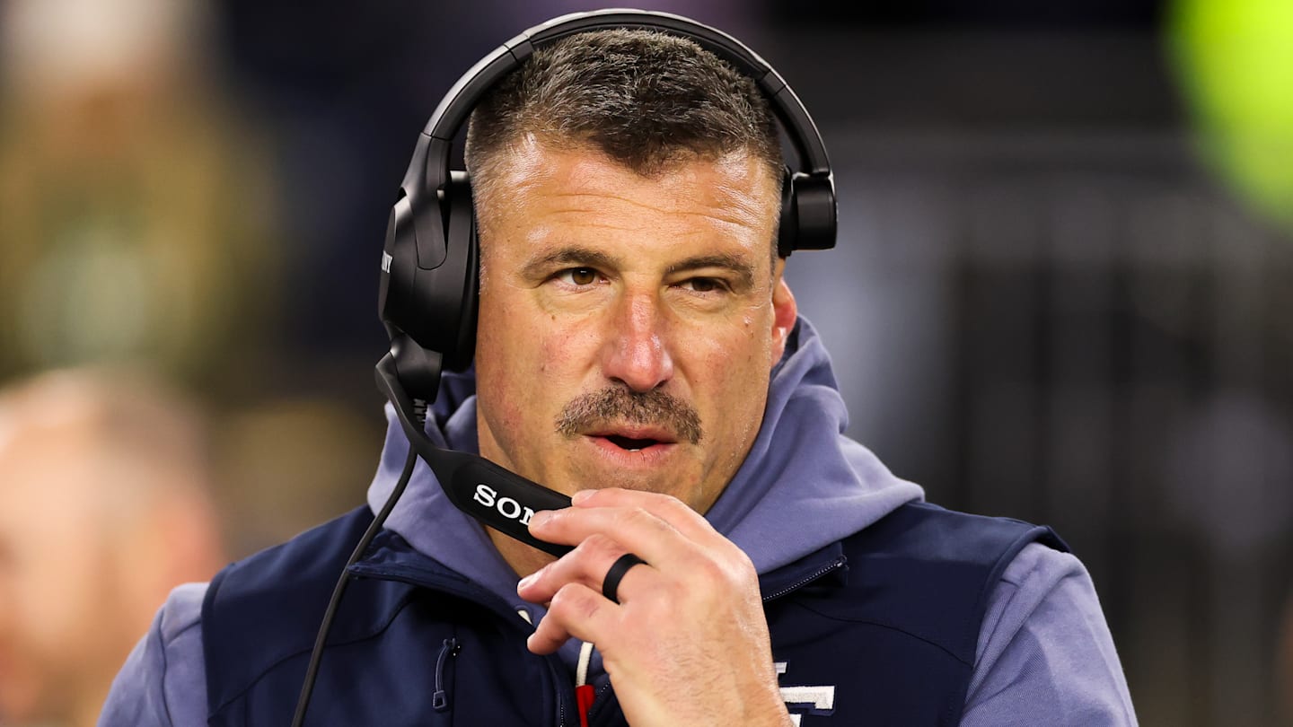 Mike Vrabel embraces the pressure of the Patriots' biggest game yet