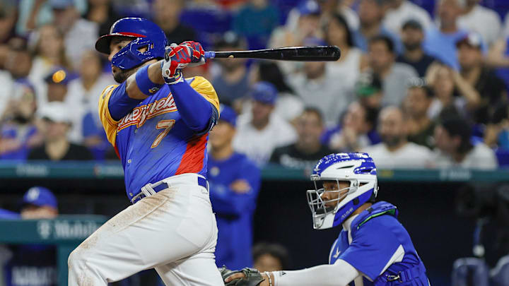 Eugenio Suárez conectó jonrón ante Israel 