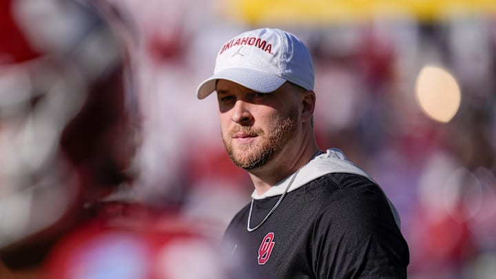Oklahoma offensive coordinator Ben Arbuckle Oklahoma offensive coordinator Ben Arbuckle