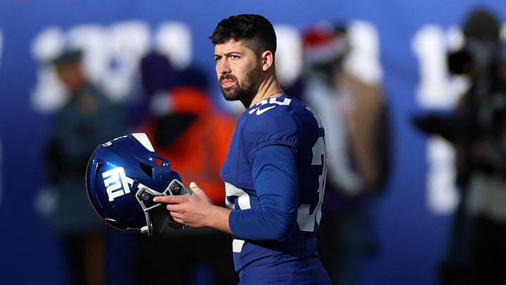 New York Giants - kicker Ben Sauls