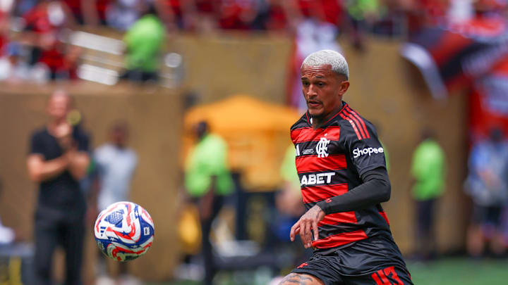 Flamengo defender Wesley almost moved to Serie A last summer