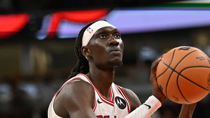 Oct 9, 2025; Chicago, Illinois, USA; Chicago Bulls forward Mouhamadou Gueye (16) takes a free-throw shot against the Cleveland Cavaliers during the second half at United Center. Mandatory Credit: Patrick Gorski-Imagn Images