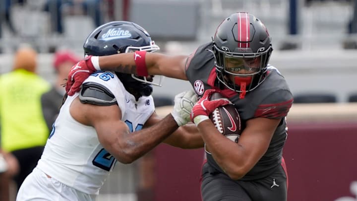 Oklahoma running back Xavier Robinson